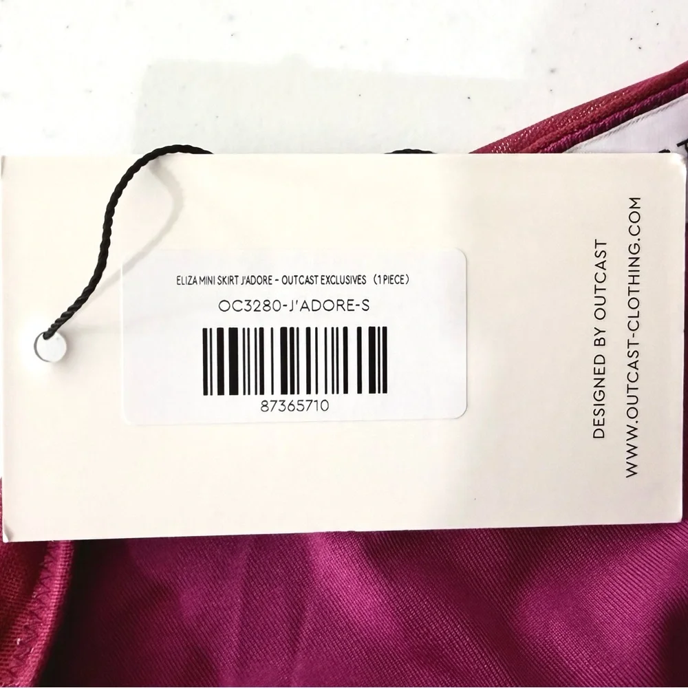 NWT Outcast “Eliza” Vibrant Pink/Magenta Floral Rose Print Mini Skirt Size Small - Picture 12 of 15